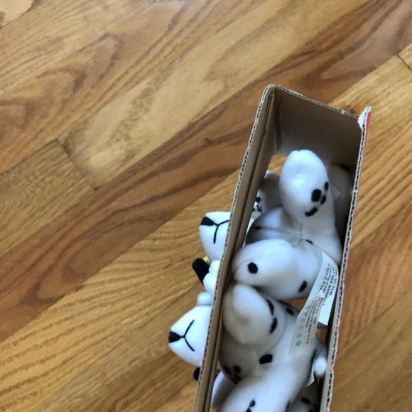New Mattel 101 Dalmatians Springtime Puppies - Picture 6 of 8